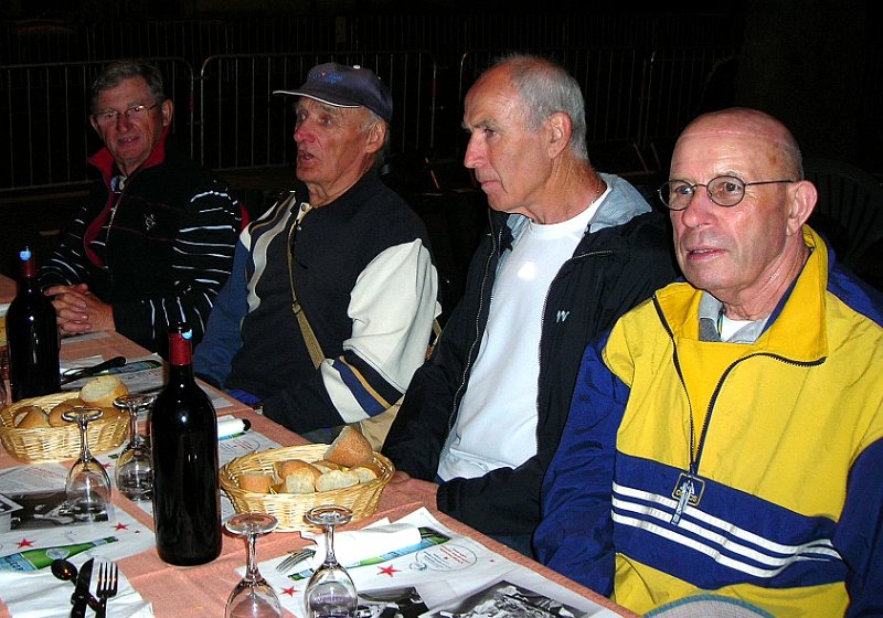 2011-08-05 47 Apres la course tous a la Criee.JPG